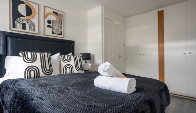 Snug Modern Home in Cumbernauld