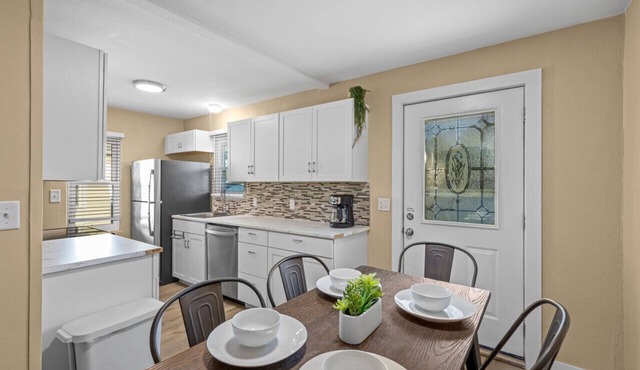 Snug, neighborly home perfect for your small group