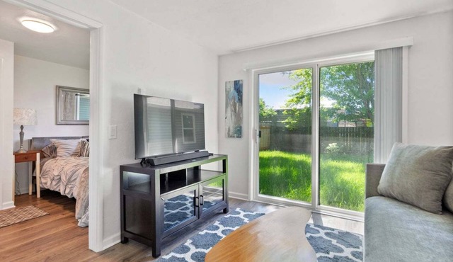 Snug Spot 68 - Close To Downtown & Autzen 1 Bedroom Studio