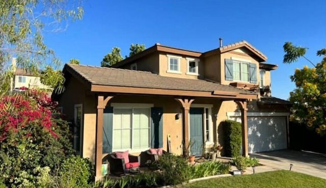 So. Cal Living near Redlands- Beautiful 3,000 sq. ft. HOME - access to jacuzzi!