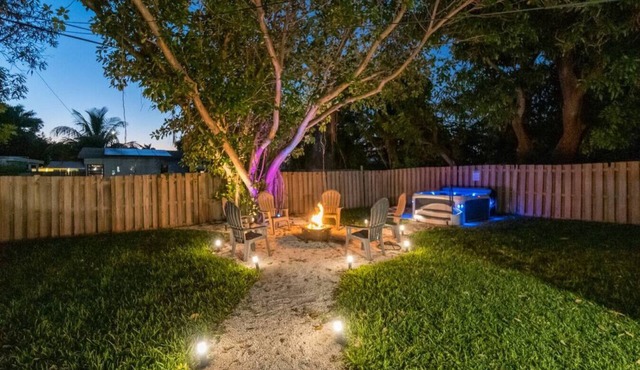 So Flo Getaway, * Close to beach! *