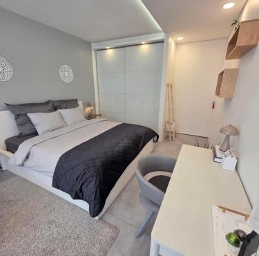 SO Fribourg City Center with Garden !