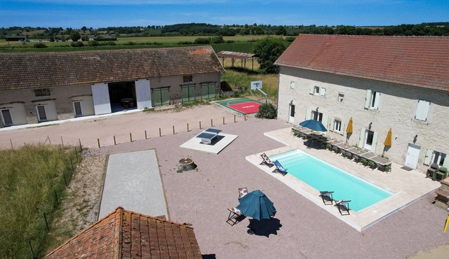 So Villa Domaine de Vaux (03) - Heated pool - Beach volleyball - 2h from Lyon - 45p.