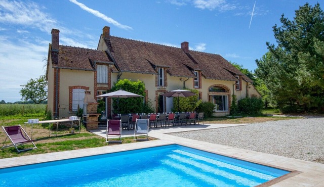 So Villa Petit Belair (18) - Heated pool - Foot - 2h Paris - 30 p.