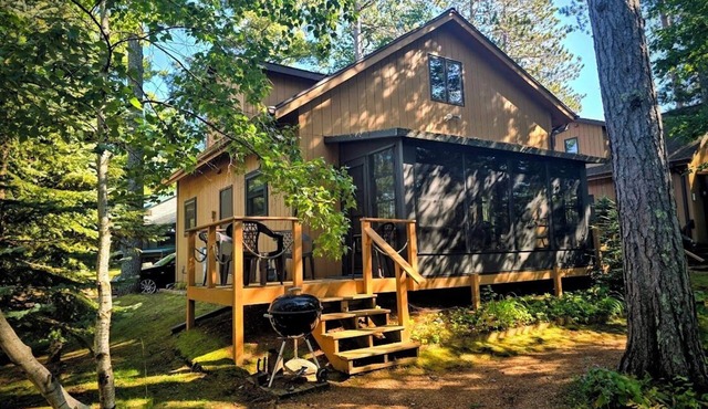 Soak Up The Sun - Lakeside Cozy CabinnNear Boulder Junction 3 Bdrm/2 Bathrm