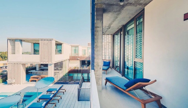 Soaking Tub & Balcony in South Congress Hotel Suite