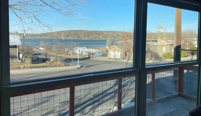 SoapBox 1 Block from Soap Lake