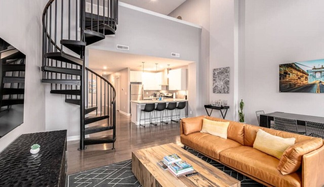 Soaring 2-Bedroom Parkside Loft Walkable to it All