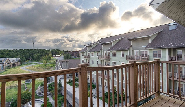 Soaring Eagle #406: 2 Bedrooms, 2 Full Baths: Slope Side, Hot Tubs. Underground Parking.