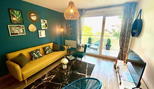 SOBNB HAUT DU LEMAN 6- Magnifique appartement proche frontière av piscine