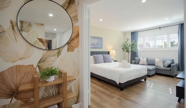 Socal Family Retreat 5BR Villa Near Disneyland and OC Gems
