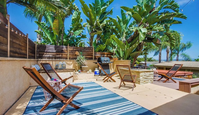 SoCal Indoor Outdoor Living on 1/3 acre, super close to shopping and beach area!
