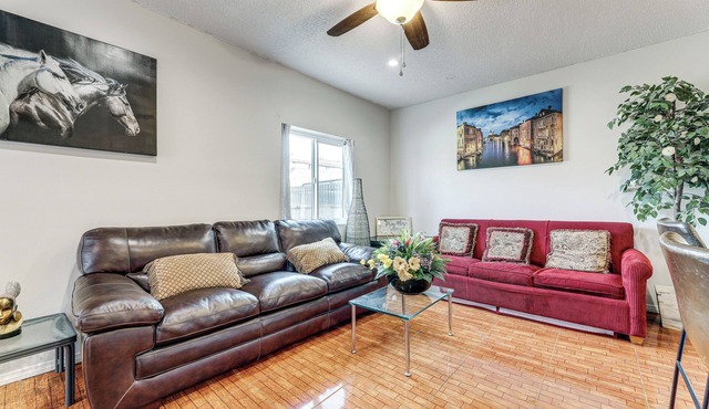 SoCal Launchpad: 3BR Home in Hawthorne