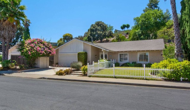 SoCal Serenity | Pool | Spa | FirePit | BBQ