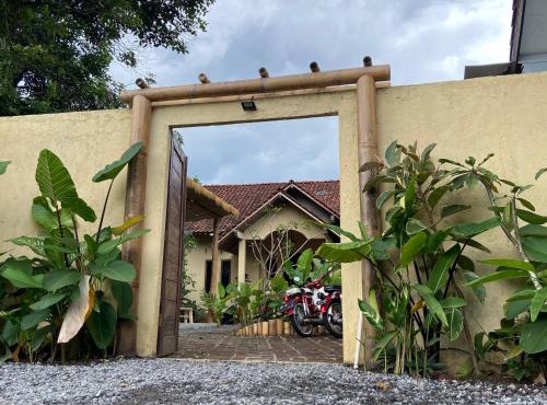 Social Ducks Hostel Borobudur