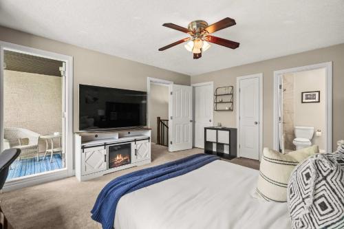 Social Haus Trendy 3BR Townhome in Bridgeland YYC