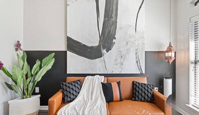 SoCo 1BR Getaway | EV Charging, Pool & Wi-Fi
