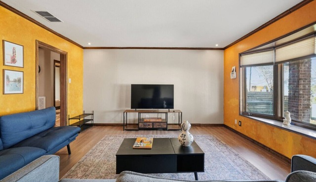 SoCo 4BR | 1 Block to South Congress Ave