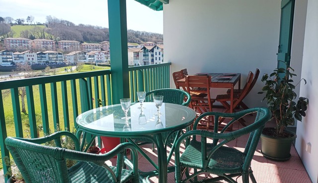 SOCOA SAINT-JEAN-DE-LUZ, 5 mn de la plage, WIFI, Large terrace for meals