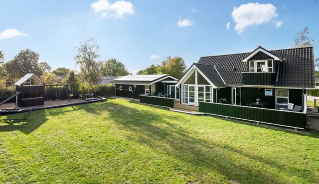 "Soeren" - 300m from the sea by Interhome