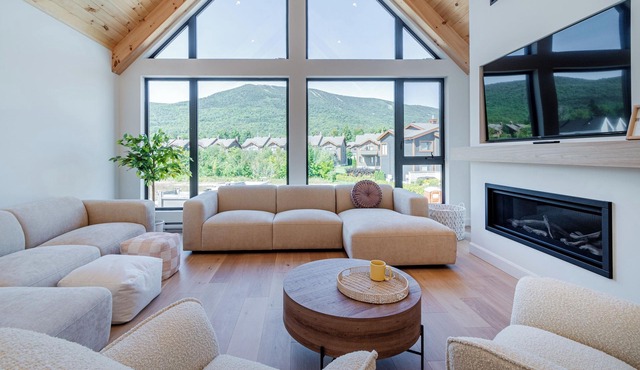 Sofa Villas - Outdoor Chalet at Mont Sainte-Anne