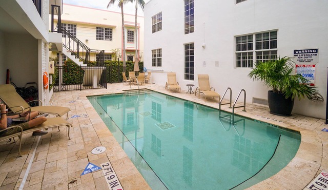 SOFI Easy Walk to Beach, Grill, Pool & More!