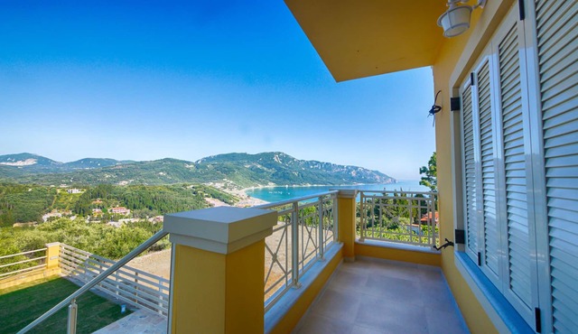 Sofia Apartment 3 - panoramic sea view over the entire bay of Agios Georgios Pagi