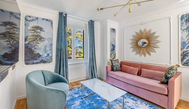 Soft Glam 1-bedroom appt - Lake & Mountain View