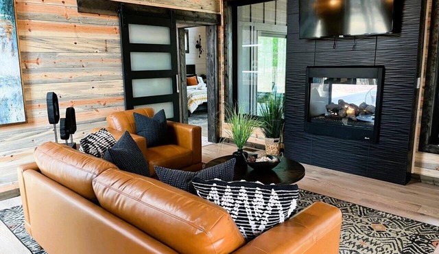 Soho Loft- Swimming Pool & Clubhouse on 36-acre re