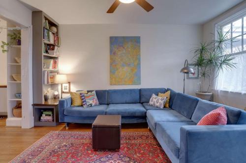 Sojourn Eclectic Capitol Hill Home Sleeps 4