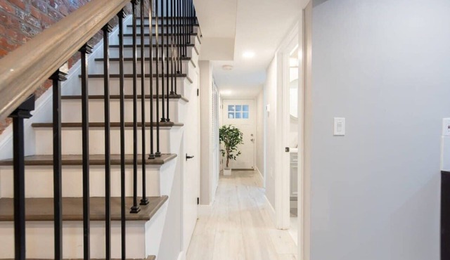 Sojourn Historic James St Commons