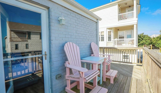 Sojourn's Sea Views with Balcony Sleeps 6