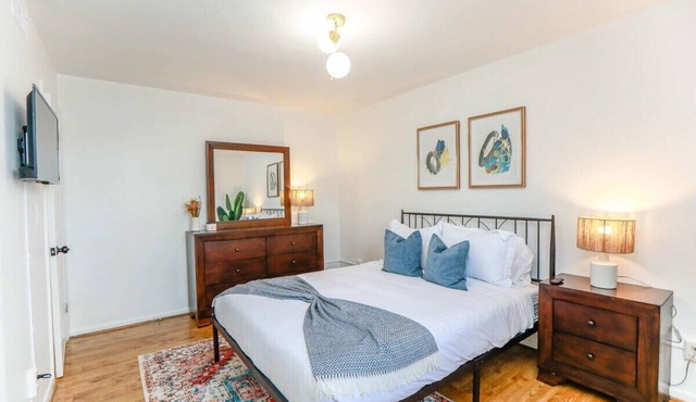 Sojourn Stay | Beachy 2BR Escape