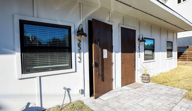 Sojourn Steps to the Beach Sleeps 4