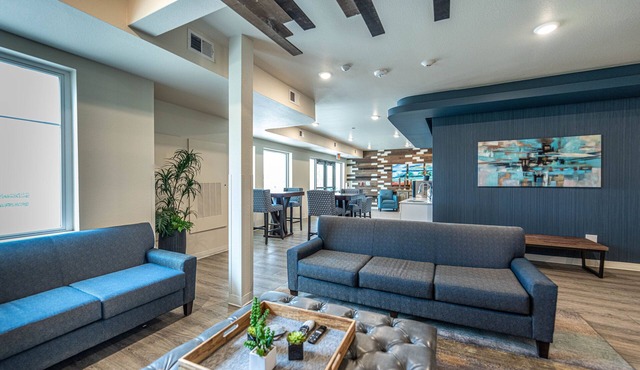 Soka Suites Dallas - Las Colinas