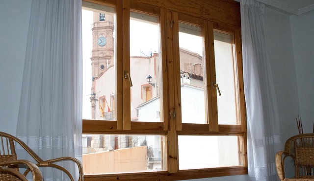 Sol apartment ideal for large families and to visit the Monasterio de Piedra.
