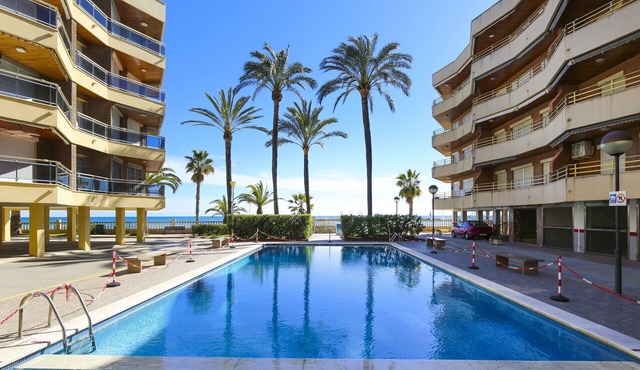 SOL DE ESPAÑA Apartments - Beachfront