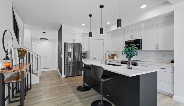 Sol Haus | Modern Retreat in Cochrane