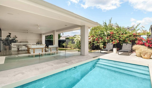 Sol House by Coast Hosting