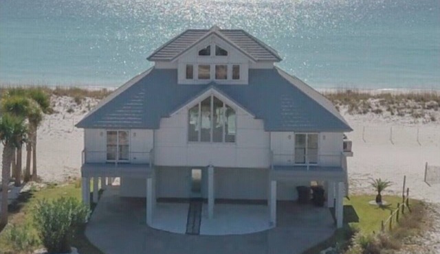 Sol LaRu- direct Gulf/BeachFront White Sand Beaches Contempory Home