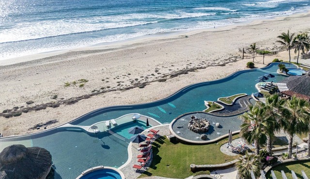 Sol Pacifico Deluxe Oceanfront Condo, Sol Pacifico 703A