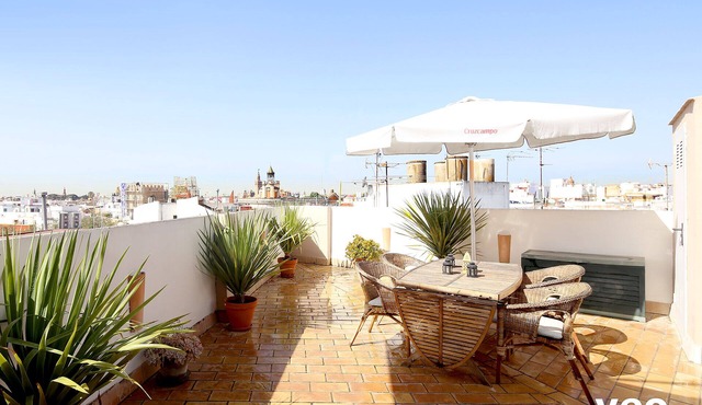 Sol. Penthouse with 2 bedrooms, terrace, solarium