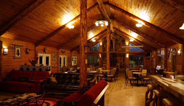 Solar & Wind Powered Lodge on 160 Acres - Discount for 3+ nights