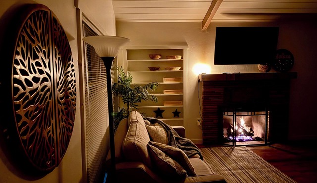 Solara Vortex beautiful retreat Fireplace WiFi Smart TV