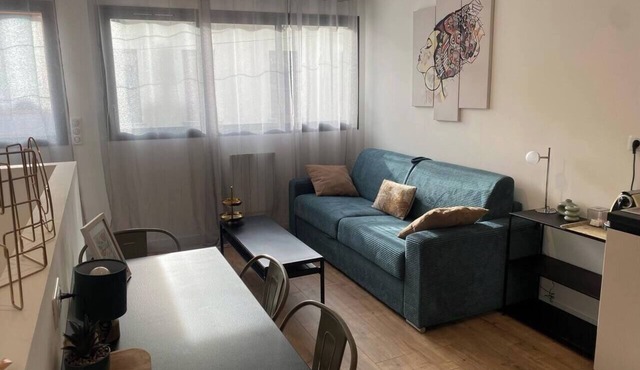 Solférino center cosy studio up Gabriel Péri