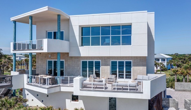 Soli Deo Gloria -Magnificent Modern Beach Home with Sunrises on Flagler Beach