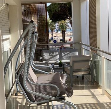 SOLIMAR 10 SALOU Solo FAMILIAS con Parking y piscina