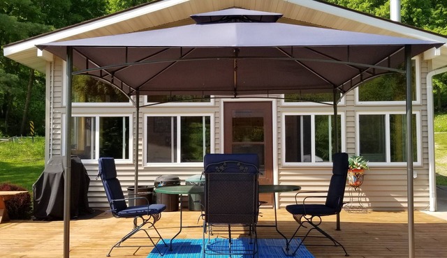 Solitude In The Woods Of Wisconsin! Peaceful Cabin That Sleeps 6!