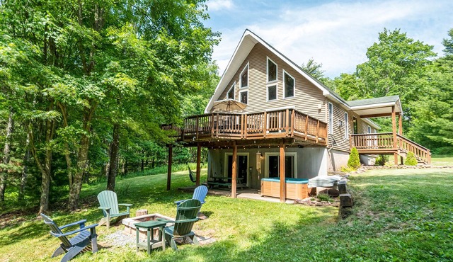 Solitude | Pet Friendly, Woods, Fire Pit, Deck!