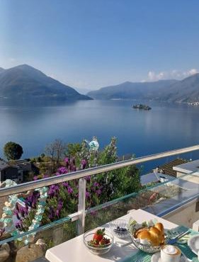 Sollevante Ascona mit Pool und fantastischem Seesicht